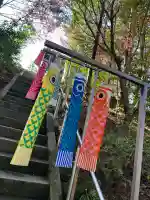 滑川神社 - 仕事と子どもの守り神の{uncategorized: "未分類", other: "その他", undefined: "問題あり", building: "その他建物", grave: "お墓", sacred_gate: "鳥居", guardian: "狛犬", statue: "像", buddha: "仏像", history: "歴史", nature: "自然", garden: "庭園", animal: "動物", pagoda: "塔", temizu: "手水舎", mountain_gate: "山門・神門", sanctuary: "本殿・本堂", subordinate: "末社・摂社", art: "芸術", scenery: "景色", jizo: "地蔵", ema: "絵馬", goshuin: "御朱印", omikuji: "おみくじ", items: "授与品その他", amulet: "お守り", goshuincho: "御朱印帳", eats: "食事", festival: "お祭り", votive_dance: "神楽", shichigosan: "七五三参", wedding: "結婚式", experience: "体験その他", initially: "初詣", around: "周辺", anti_infection: "感染症対策"}