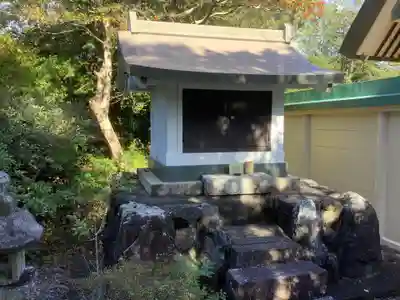 神明神社（出川）の末社・摂社