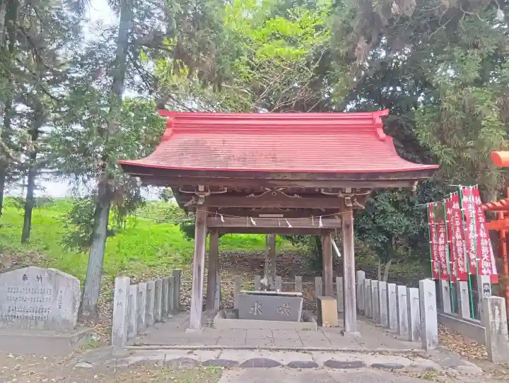 宇夫須奈神社(木曽川町)の{uncategorized: "未分類", other: "その他", undefined: "問題あり", building: "その他建物", grave: "お墓", sacred_gate: "鳥居", guardian: "狛犬", statue: "像", buddha: "仏像", history: "歴史", nature: "自然", garden: "庭園", animal: "動物", pagoda: "塔", temizu: "手水舎", mountain_gate: "山門・神門", sanctuary: "本殿・本堂", subordinate: "末社・摂社", art: "芸術", scenery: "景色", jizo: "地蔵", ema: "絵馬", goshuin: "御朱印", omikuji: "おみくじ", items: "授与品その他", amulet: "お守り", goshuincho: "御朱印帳", eats: "食事", festival: "お祭り", votive_dance: "神楽", shichigosan: "七五三参", wedding: "結婚式", experience: "体験その他", initially: "初詣", around: "周辺", anti_infection: "感染症対策"}