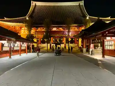 浅草寺の本殿・本堂