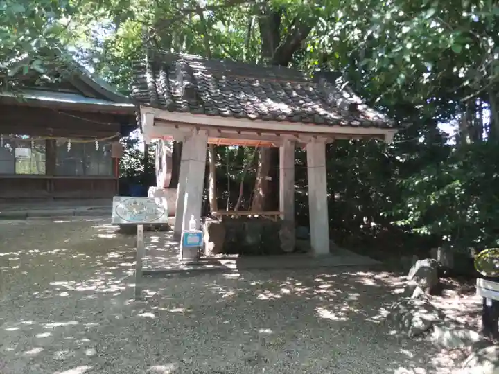 萱津神社の手水舎