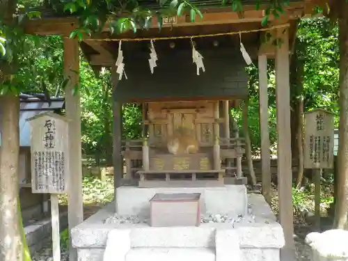 御霊神社の末社