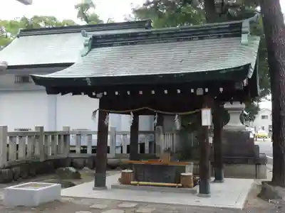 堤治神社の手水舎