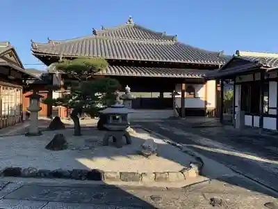 専念寺の本殿