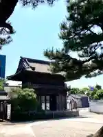 海徳寺の山門・神門
