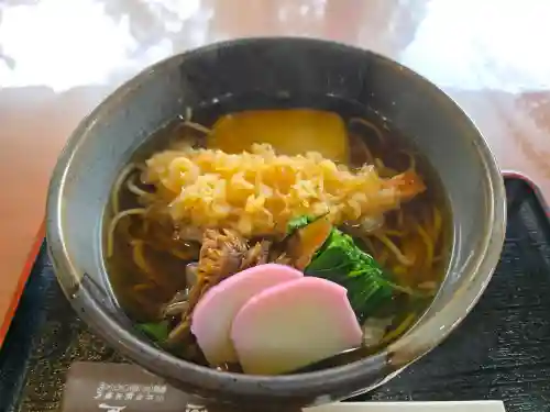 園城寺（三井寺）の{uncategorized: "未分類", other: "その他", undefined: "問題あり", building: "その他建物", grave: "お墓", sacred_gate: "鳥居", guardian: "狛犬", statue: "像", buddha: "仏像", history: "歴史", nature: "自然", garden: "庭園", animal: "動物", pagoda: "塔", temizu: "手水舎", mountain_gate: "山門・神門", sanctuary: "本殿・本堂", subordinate: "末社・摂社", art: "芸術", scenery: "景色", jizo: "地蔵", ema: "絵馬", goshuin: "御朱印", omikuji: "おみくじ", items: "授与品その他", amulet: "お守り", goshuincho: "御朱印帳", eats: "食事", festival: "お祭り", votive_dance: "神楽", shichigosan: "七五三参", wedding: "結婚式", experience: "体験その他", initially: "初詣", around: "周辺", anti_infection: "感染症対策"}