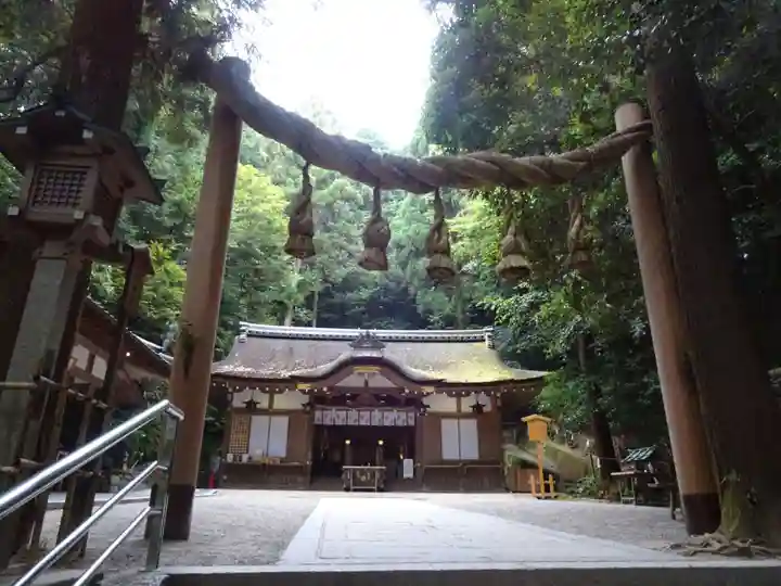 狭井坐大神荒魂神社(狭井神社)(奈良県)