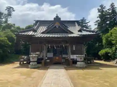 雷神社の{uncategorized: "未分類", other: "その他", undefined: "問題あり", building: "その他建物", grave: "お墓", sacred_gate: "鳥居", guardian: "狛犬", statue: "像", buddha: "仏像", history: "歴史", nature: "自然", garden: "庭園", animal: "動物", pagoda: "塔", temizu: "手水舎", mountain_gate: "山門・神門", sanctuary: "本殿・本堂", subordinate: "末社・摂社", art: "芸術", scenery: "景色", jizo: "地蔵", ema: "絵馬", goshuin: "御朱印", omikuji: "おみくじ", items: "授与品その他", amulet: "お守り", goshuincho: "御朱印帳", eats: "食事", festival: "お祭り", votive_dance: "神楽", shichigosan: "七五三参", wedding: "結婚式", experience: "体験その他", initially: "初詣", around: "周辺", anti_infection: "感染症対策"}