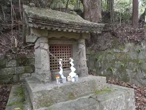 蒲生八幡神社の末社