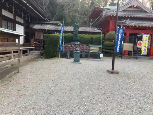 香西寺の像