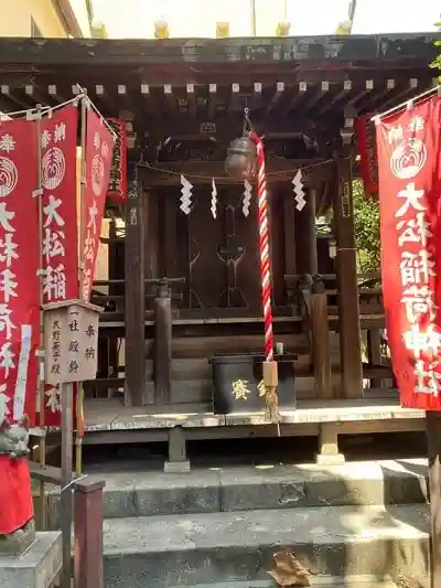 大松稲荷神社の本殿