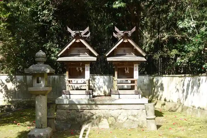 村屋坐弥冨都比売神社の末社・摂社