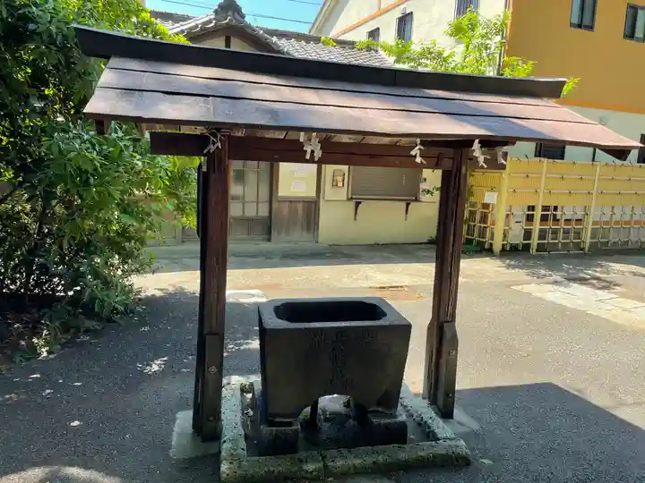 馬込八幡神社の手水舎