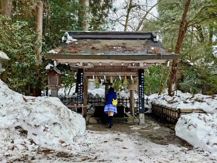 伊佐須美神社の手水舎