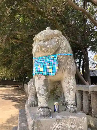 白鳥神社の狛犬