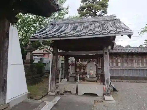 摂取院の手水舎