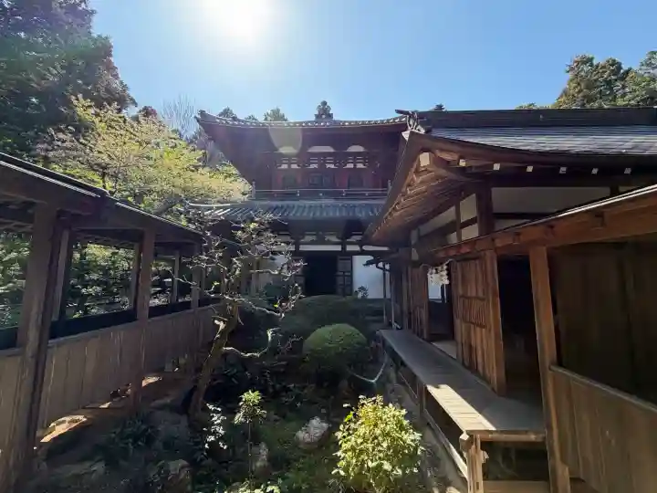 龍潭寺の{uncategorized: "未分類", other: "その他", undefined: "問題あり", building: "その他建物", grave: "お墓", sacred_gate: "鳥居", guardian: "狛犬", statue: "像", buddha: "仏像", history: "歴史", nature: "自然", garden: "庭園", animal: "動物", pagoda: "塔", temizu: "手水舎", mountain_gate: "山門・神門", sanctuary: "本殿・本堂", subordinate: "末社・摂社", art: "芸術", scenery: "景色", jizo: "地蔵", ema: "絵馬", goshuin: "御朱印", omikuji: "おみくじ", items: "授与品その他", amulet: "お守り", goshuincho: "御朱印帳", eats: "食事", festival: "お祭り", votive_dance: "神楽", shichigosan: "七五三参", wedding: "結婚式", experience: "体験その他", initially: "初詣", around: "周辺", anti_infection: "感染症対策"}