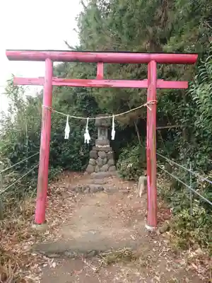 埼玉厄除け開運大師・龍泉寺（切り絵御朱印発祥の寺）の鳥居