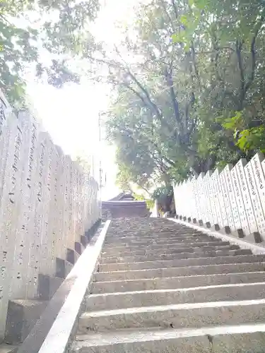 足高神社の建物その他