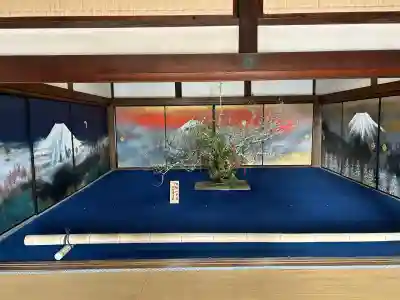 醍醐寺の{uncategorized: "未分類", other: "その他", undefined: "問題あり", building: "その他建物", grave: "お墓", sacred_gate: "鳥居", guardian: "狛犬", statue: "像", buddha: "仏像", history: "歴史", nature: "自然", garden: "庭園", animal: "動物", pagoda: "塔", temizu: "手水舎", mountain_gate: "山門・神門", sanctuary: "本殿・本堂", subordinate: "末社・摂社", art: "芸術", scenery: "景色", jizo: "地蔵", ema: "絵馬", goshuin: "御朱印", omikuji: "おみくじ", items: "授与品その他", amulet: "お守り", goshuincho: "御朱印帳", eats: "食事", festival: "お祭り", votive_dance: "神楽", shichigosan: "七五三参", wedding: "結婚式", experience: "体験その他", initially: "初詣", around: "周辺", anti_infection: "感染症対策"}