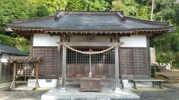 関戸神社の本殿・本堂