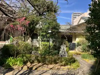 常福寺の{uncategorized: "未分類", other: "その他", undefined: "問題あり", building: "その他建物", grave: "お墓", sacred_gate: "鳥居", guardian: "狛犬", statue: "像", buddha: "仏像", history: "歴史", nature: "自然", garden: "庭園", animal: "動物", pagoda: "塔", temizu: "手水舎", mountain_gate: "山門・神門", sanctuary: "本殿・本堂", subordinate: "末社・摂社", art: "芸術", scenery: "景色", jizo: "地蔵", ema: "絵馬", goshuin: "御朱印", omikuji: "おみくじ", items: "授与品その他", amulet: "お守り", goshuincho: "御朱印帳", eats: "食事", festival: "お祭り", votive_dance: "神楽", shichigosan: "七五三参", wedding: "結婚式", experience: "体験その他", initially: "初詣", around: "周辺", anti_infection: "感染症対策"}