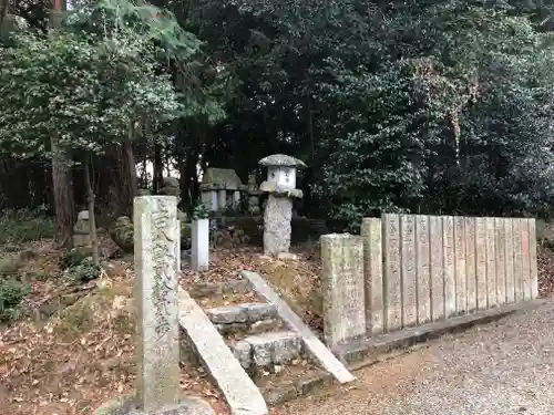 宇閇神社の末社