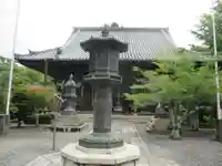 穴太寺の本殿・本堂