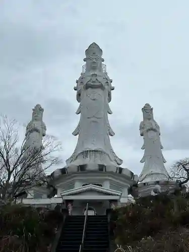 鳥居観音(埼玉県)