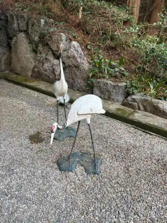 猿田彦三河神社の{uncategorized: "未分類", other: "その他", undefined: "問題あり", building: "その他建物", grave: "お墓", sacred_gate: "鳥居", guardian: "狛犬", statue: "像", buddha: "仏像", history: "歴史", nature: "自然", garden: "庭園", animal: "動物", pagoda: "塔", temizu: "手水舎", mountain_gate: "山門・神門", sanctuary: "本殿・本堂", subordinate: "末社・摂社", art: "芸術", scenery: "景色", jizo: "地蔵", ema: "絵馬", goshuin: "御朱印", omikuji: "おみくじ", items: "授与品その他", amulet: "お守り", goshuincho: "御朱印帳", eats: "食事", festival: "お祭り", votive_dance: "神楽", shichigosan: "七五三参", wedding: "結婚式", experience: "体験その他", initially: "初詣", around: "周辺", anti_infection: "感染症対策"}