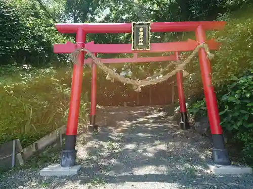 幸稲荷神社の鳥居