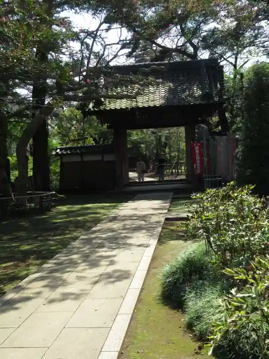 金乘院の山門・神門