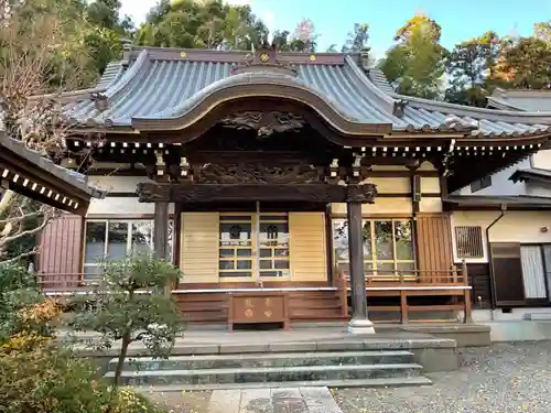 萬蔵寺の本殿・本堂