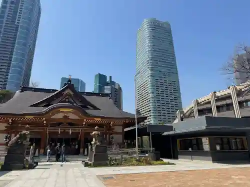 西久保八幡神社の{uncategorized: "未分類", other: "その他", undefined: "問題あり", building: "その他建物", grave: "お墓", sacred_gate: "鳥居", guardian: "狛犬", statue: "像", buddha: "仏像", history: "歴史", nature: "自然", garden: "庭園", animal: "動物", pagoda: "塔", temizu: "手水舎", mountain_gate: "山門・神門", sanctuary: "本殿・本堂", subordinate: "末社・摂社", art: "芸術", scenery: "景色", jizo: "地蔵", ema: "絵馬", goshuin: "御朱印", omikuji: "おみくじ", items: "授与品その他", amulet: "お守り", goshuincho: "御朱印帳", eats: "食事", festival: "お祭り", votive_dance: "神楽", shichigosan: "七五三参", wedding: "結婚式", experience: "体験その他", initially: "初詣", around: "周辺", anti_infection: "感染症対策"}