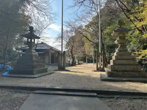 圡生神社の{uncategorized: "未分類", other: "その他", undefined: "問題あり", building: "その他建物", grave: "お墓", sacred_gate: "鳥居", guardian: "狛犬", statue: "像", buddha: "仏像", history: "歴史", nature: "自然", garden: "庭園", animal: "動物", pagoda: "塔", temizu: "手水舎", mountain_gate: "山門・神門", sanctuary: "本殿・本堂", subordinate: "末社・摂社", art: "芸術", scenery: "景色", jizo: "地蔵", ema: "絵馬", goshuin: "御朱印", omikuji: "おみくじ", items: "授与品その他", amulet: "お守り", goshuincho: "御朱印帳", eats: "食事", festival: "お祭り", votive_dance: "神楽", shichigosan: "七五三参", wedding: "結婚式", experience: "体験その他", initially: "初詣", around: "周辺", anti_infection: "感染症対策"}