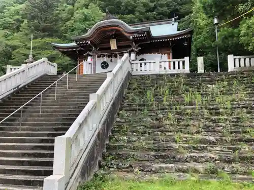 八幡神社の本殿・本堂