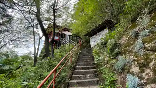 唐松山　護国寺の建物その他