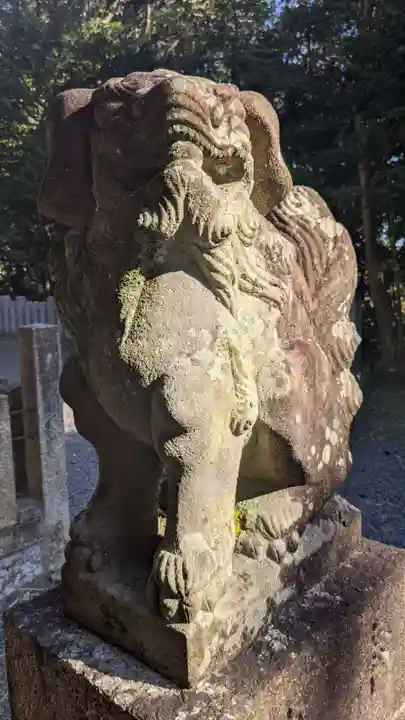 布智神社(本甲)の狛犬