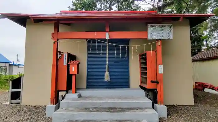 深川花園稲荷神社の本殿