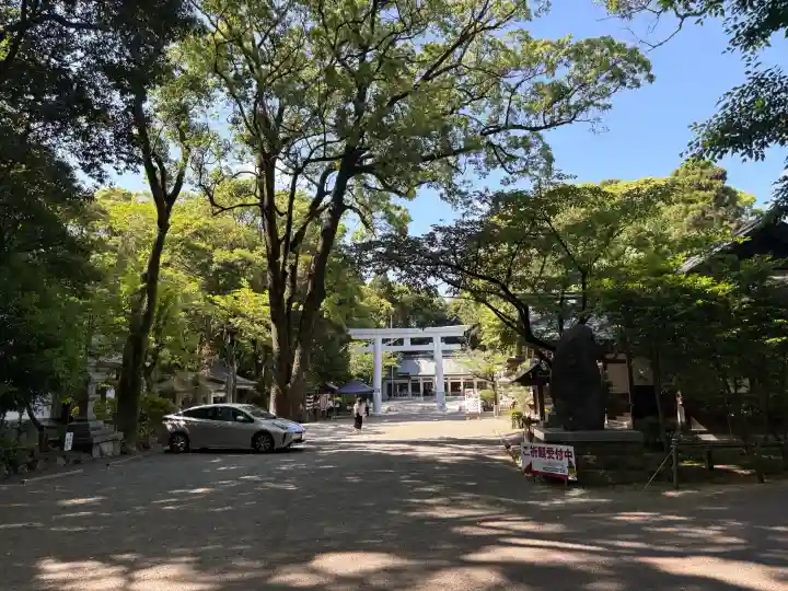 宮崎縣護國神社の{uncategorized: "未分類", other: "その他", undefined: "問題あり", building: "その他建物", grave: "お墓", sacred_gate: "鳥居", guardian: "狛犬", statue: "像", buddha: "仏像", history: "歴史", nature: "自然", garden: "庭園", animal: "動物", pagoda: "塔", temizu: "手水舎", mountain_gate: "山門・神門", sanctuary: "本殿・本堂", subordinate: "末社・摂社", art: "芸術", scenery: "景色", jizo: "地蔵", ema: "絵馬", goshuin: "御朱印", omikuji: "おみくじ", items: "授与品その他", amulet: "お守り", goshuincho: "御朱印帳", eats: "食事", festival: "お祭り", votive_dance: "神楽", shichigosan: "七五三参", wedding: "結婚式", experience: "体験その他", initially: "初詣", around: "周辺", anti_infection: "感染症対策"}