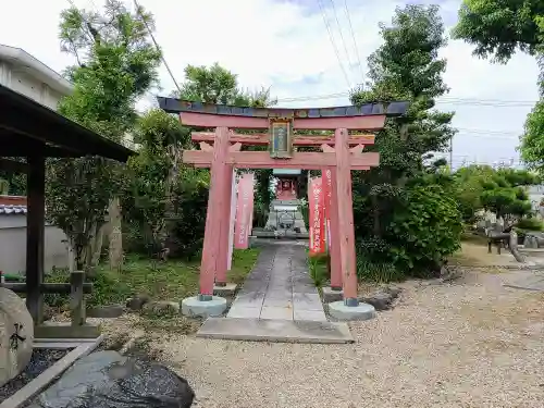 菊泉院の鳥居