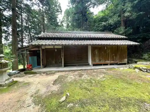 賀川神社の建物その他