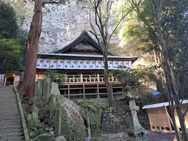 文殊仙寺の本殿・本堂