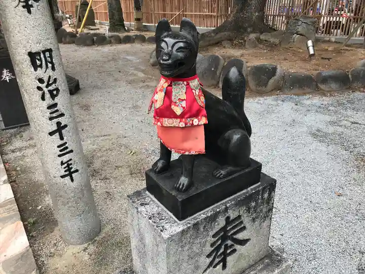 今益稲荷神社の狛犬