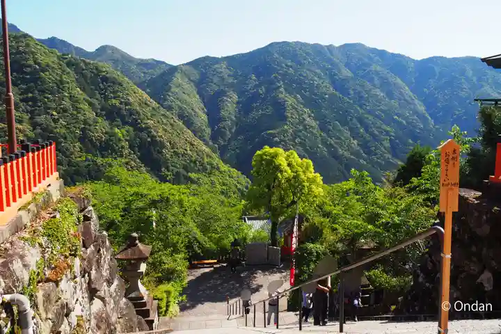 熊野那智大社(和歌山県)