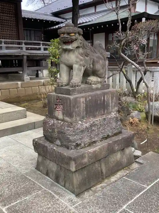 白山神社の狛犬