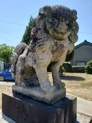 神明社の狛犬