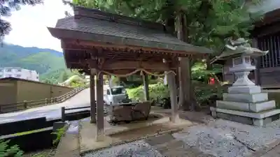 河口浅間神社の手水舎