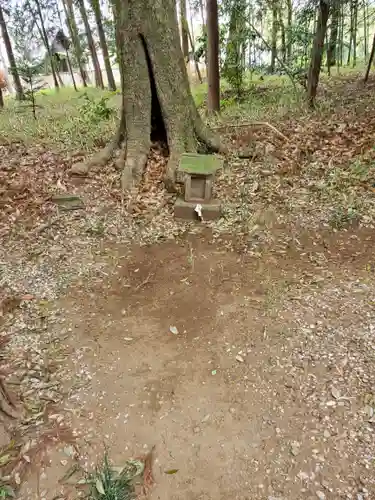間々田八幡宮の末社・摂社
