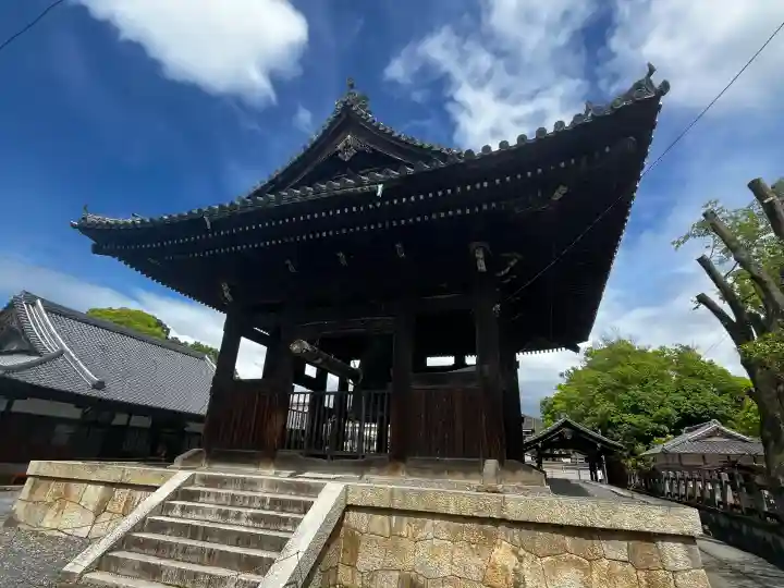 方広寺の{uncategorized: "未分類", other: "その他", undefined: "問題あり", building: "その他建物", grave: "お墓", sacred_gate: "鳥居", guardian: "狛犬", statue: "像", buddha: "仏像", history: "歴史", nature: "自然", garden: "庭園", animal: "動物", pagoda: "塔", temizu: "手水舎", mountain_gate: "山門・神門", sanctuary: "本殿・本堂", subordinate: "末社・摂社", art: "芸術", scenery: "景色", jizo: "地蔵", ema: "絵馬", goshuin: "御朱印", omikuji: "おみくじ", items: "授与品その他", amulet: "お守り", goshuincho: "御朱印帳", eats: "食事", festival: "お祭り", votive_dance: "神楽", shichigosan: "七五三参", wedding: "結婚式", experience: "体験その他", initially: "初詣", around: "周辺", anti_infection: "感染症対策"}